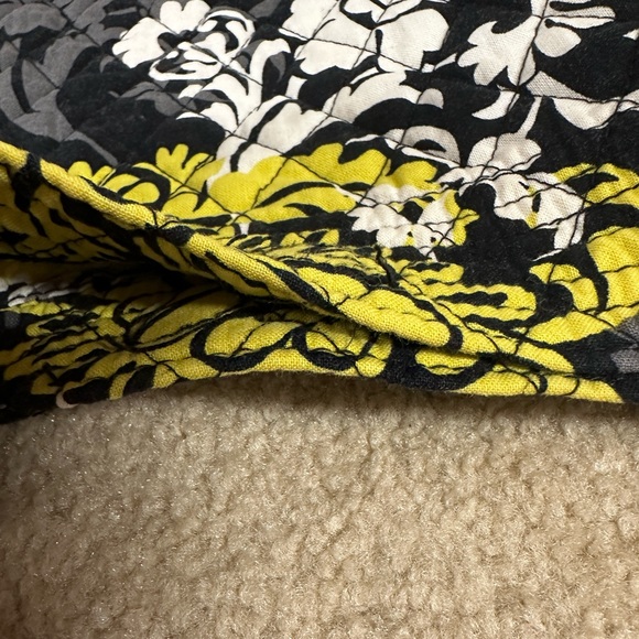 Vera Bradley Tote. Baroque pattern with diamond quilting. - Picture 3 of 6